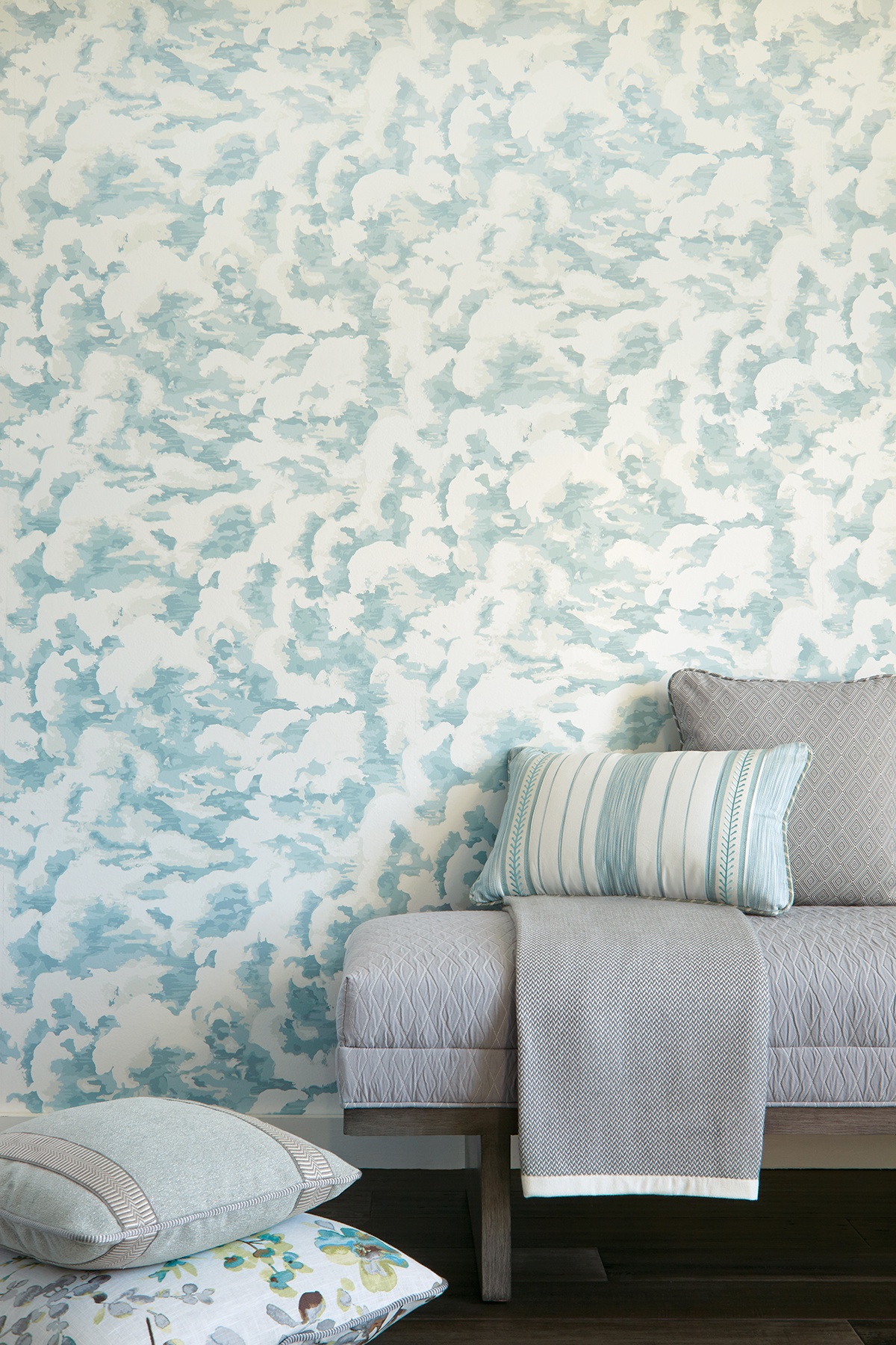 Vern Yip - Wallcovering for Trend